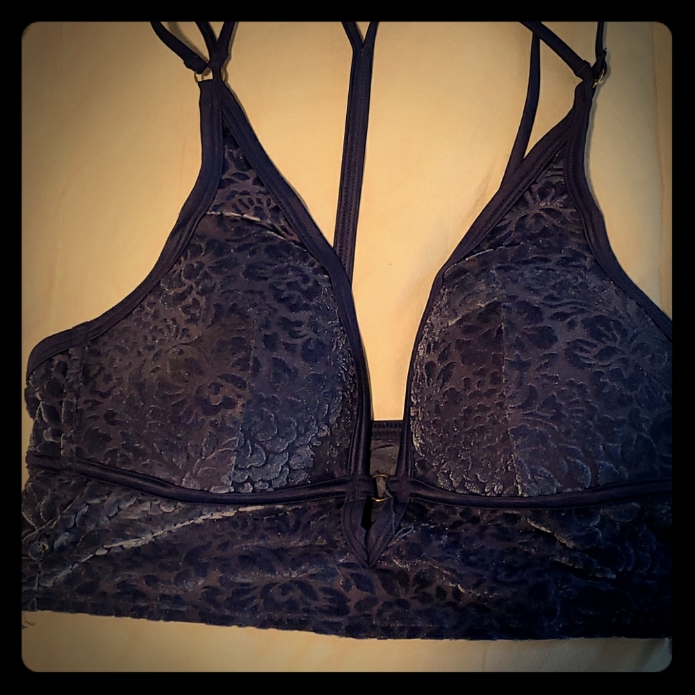 Victoria secret PINAk strappy bralette